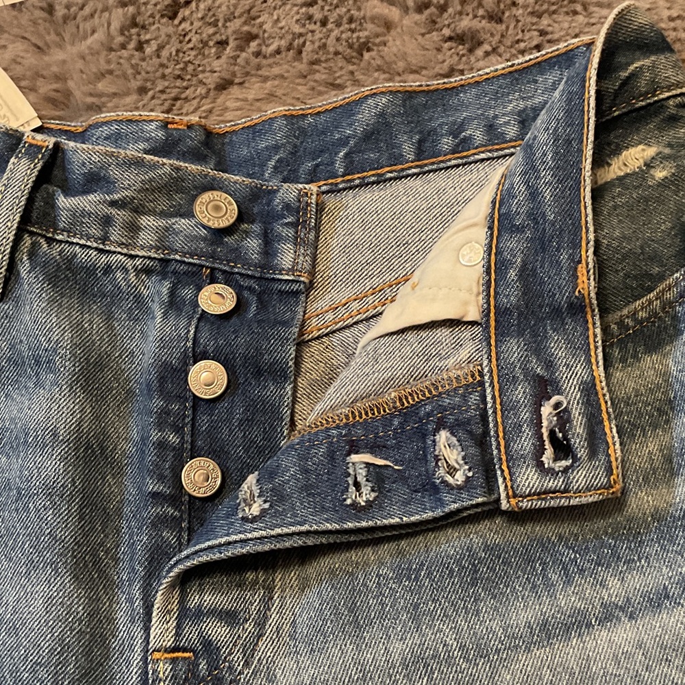 Levis Distressed 501 Jeans - Picture 6 of 6